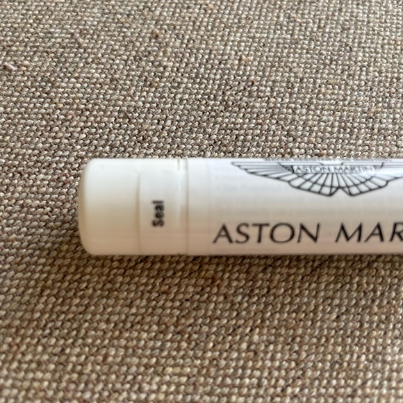 New (Sealed) Aston Martin Lip Balm - Picture 2 of 4